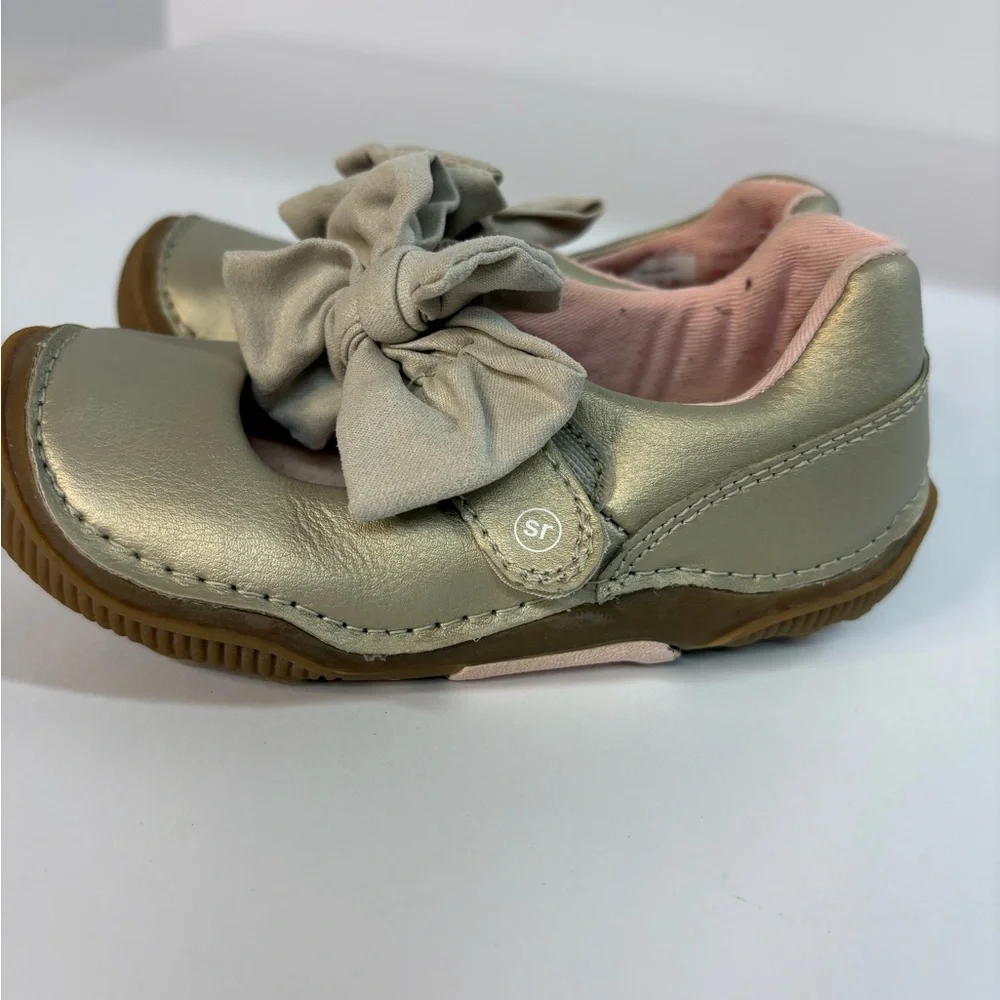 Stride Rite Light Metallic Gold Mary Jane with Bow